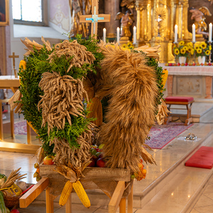 Erntedank Krone der gestaltet von der Landjugend